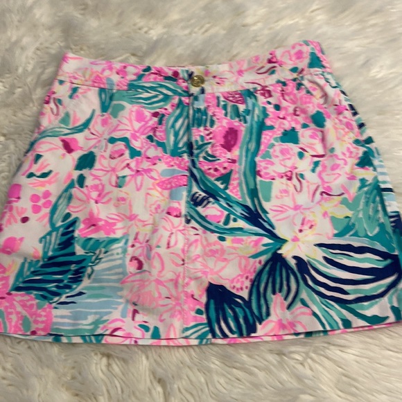 Lilly Pulitzer Skorts size 4 BNWOT two front pockets beautiful Skorts for summer - Picture 12 of 16